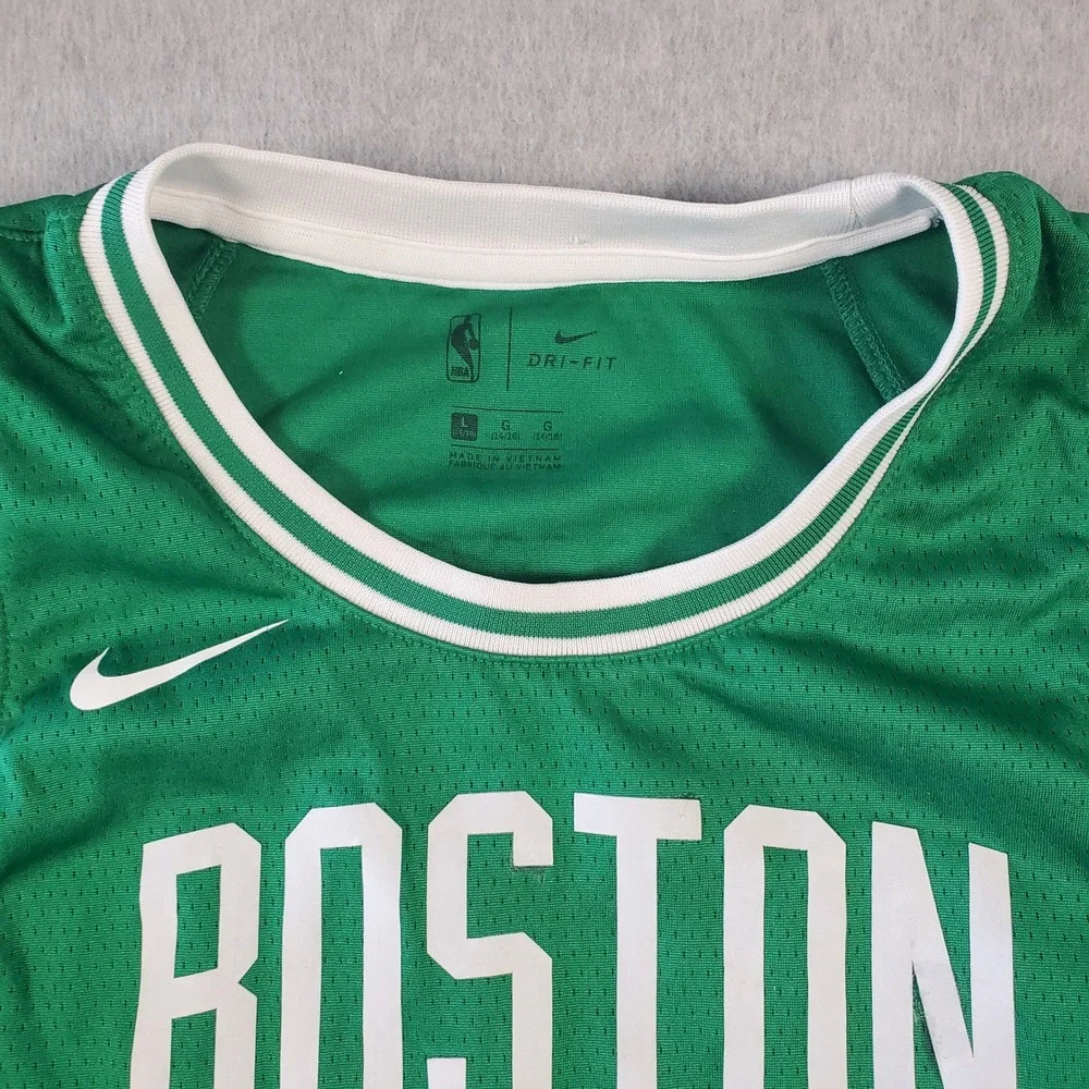 Nike Boston Celtics Kyrie Irving 11 Jersey Kids Large Green Dri-FIT Swingman